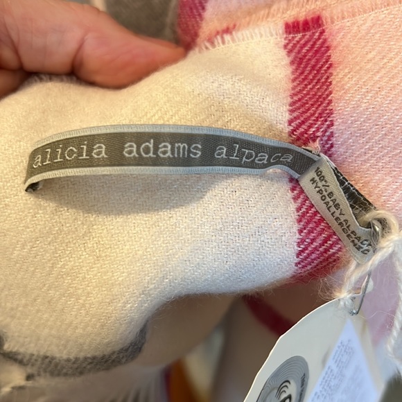 Alicia Adams 100% baby alpaca blanket - Picture 6 of 7